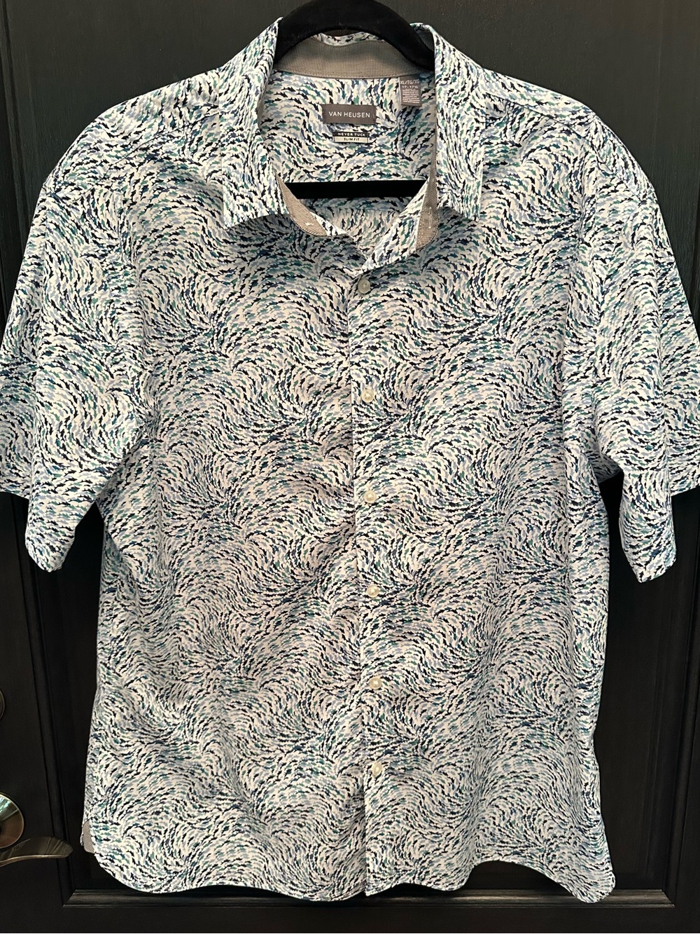 Van Husen Never Tuck, Slim Fit Short Sleeve Shirt
Sz XL
EXCELLENT CONDITION